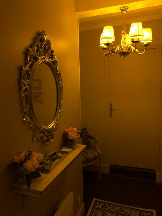 Bienvenue Au Petit Bonheur Appartement Honfleur Buitenkant foto