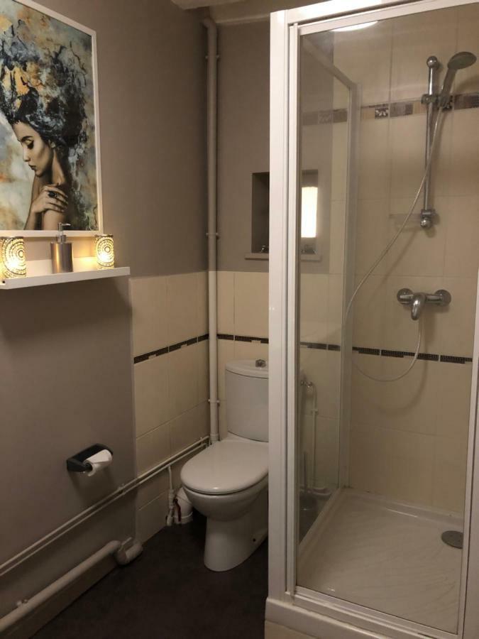 Bienvenue Au Petit Bonheur Appartement Honfleur Buitenkant foto
