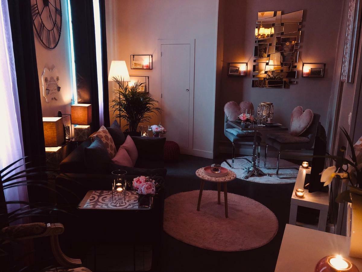Bienvenue Au Petit Bonheur Appartement Honfleur Buitenkant foto